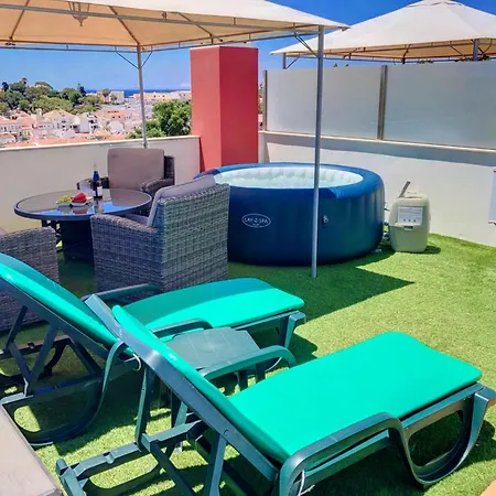 Beta - 2 Bedrooms, Private Rooftop Patio With Hot Tub, Bbq And View Apartment