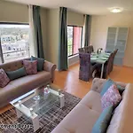 Beta - 2 Bedrooms, Private Rooftop Patio With Hot Tub, Bbq And View * Ferragudo (Faro)